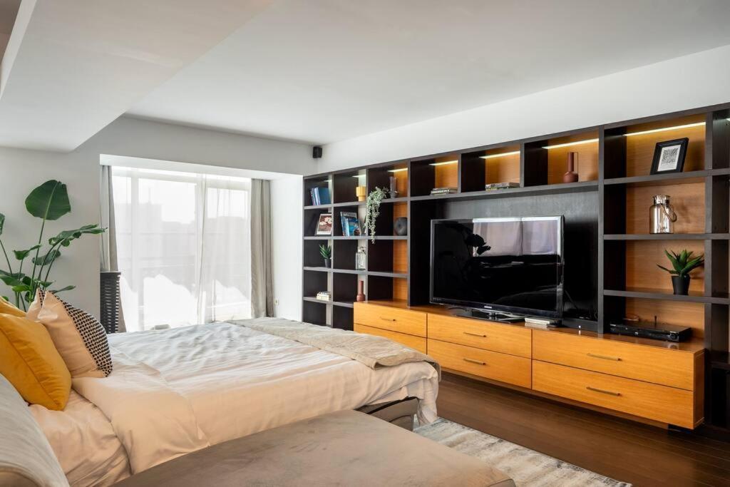 Superb Views 3br Duplex - 4 Balconies + Parking Bucharest
