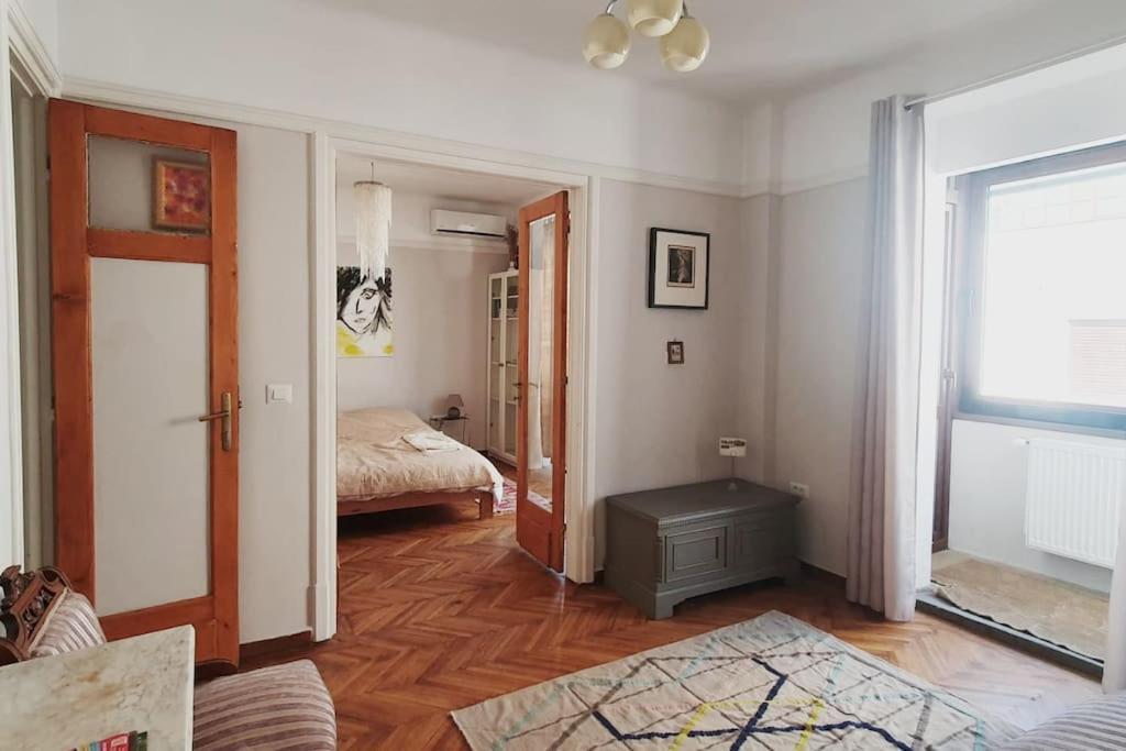 Elegant Near Rosetti Square *