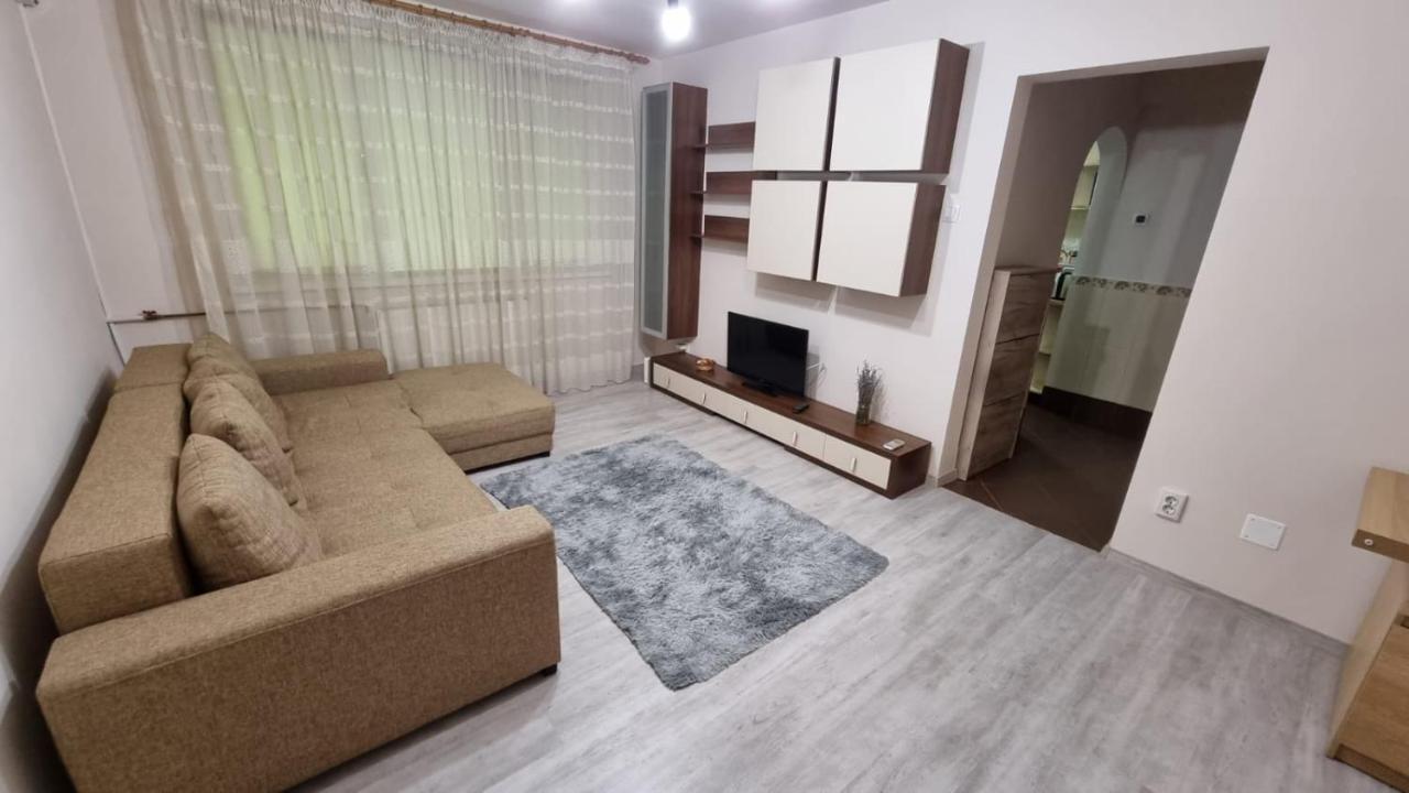Mihaela Bucureşti
