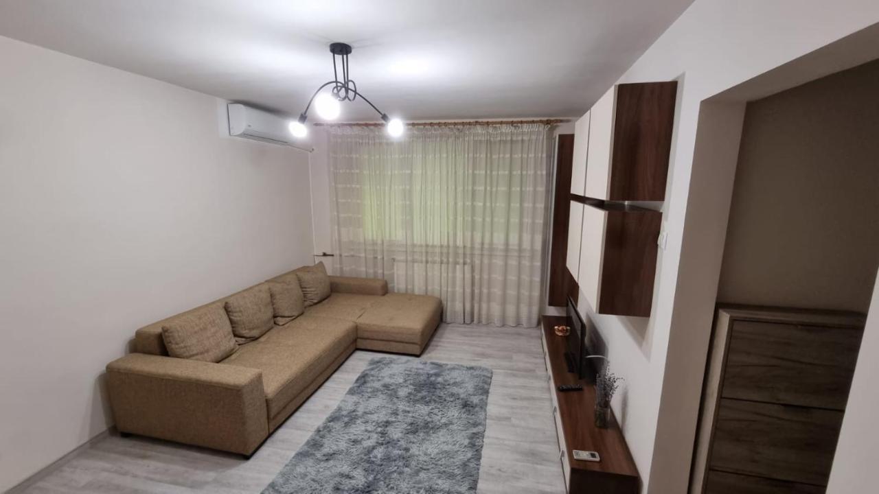 Mihaela Apartament Bucureşti
