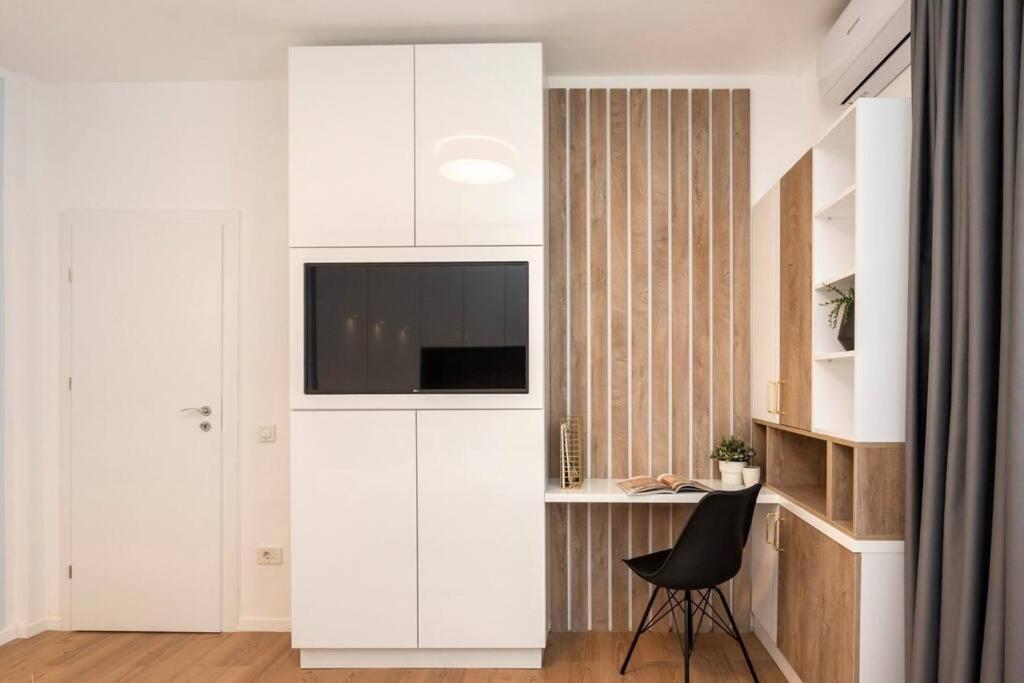 Apartamento Old Town Poiana 7 *