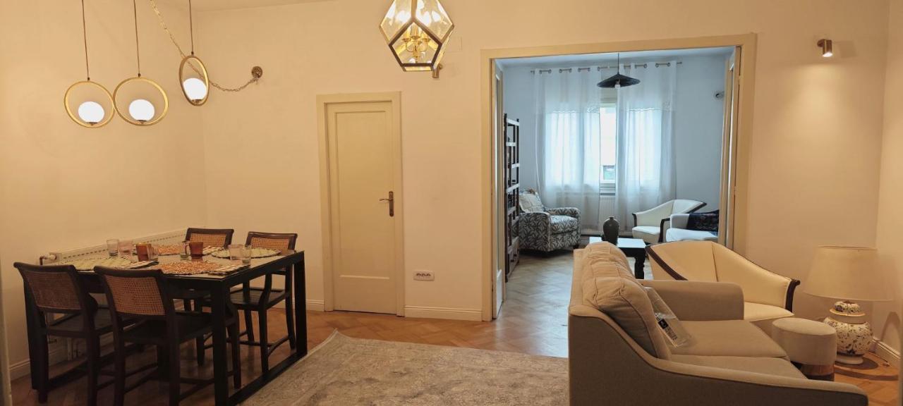 Luxury 3 * Bucharest