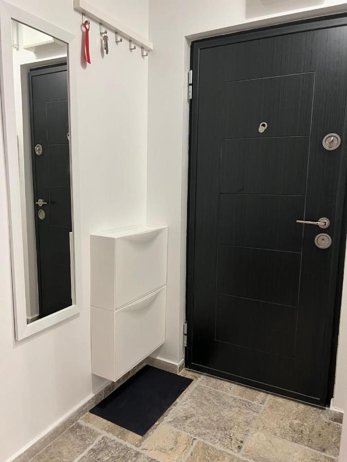 Titan Apartament *