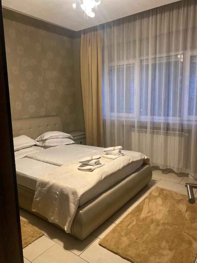 Luxury Nr 5 ***** *