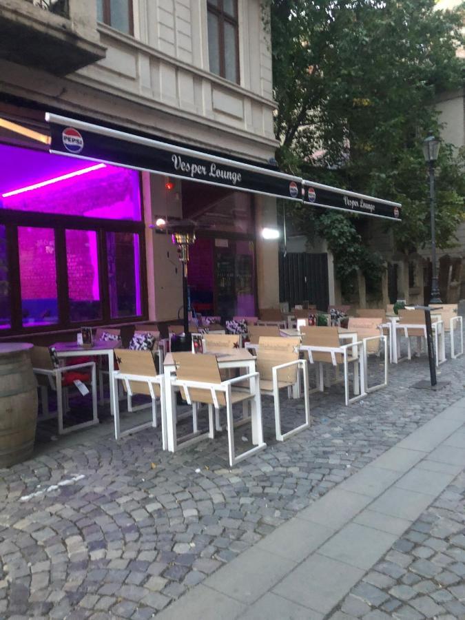 Old Town Bar On Street Tonitza Bucureşti