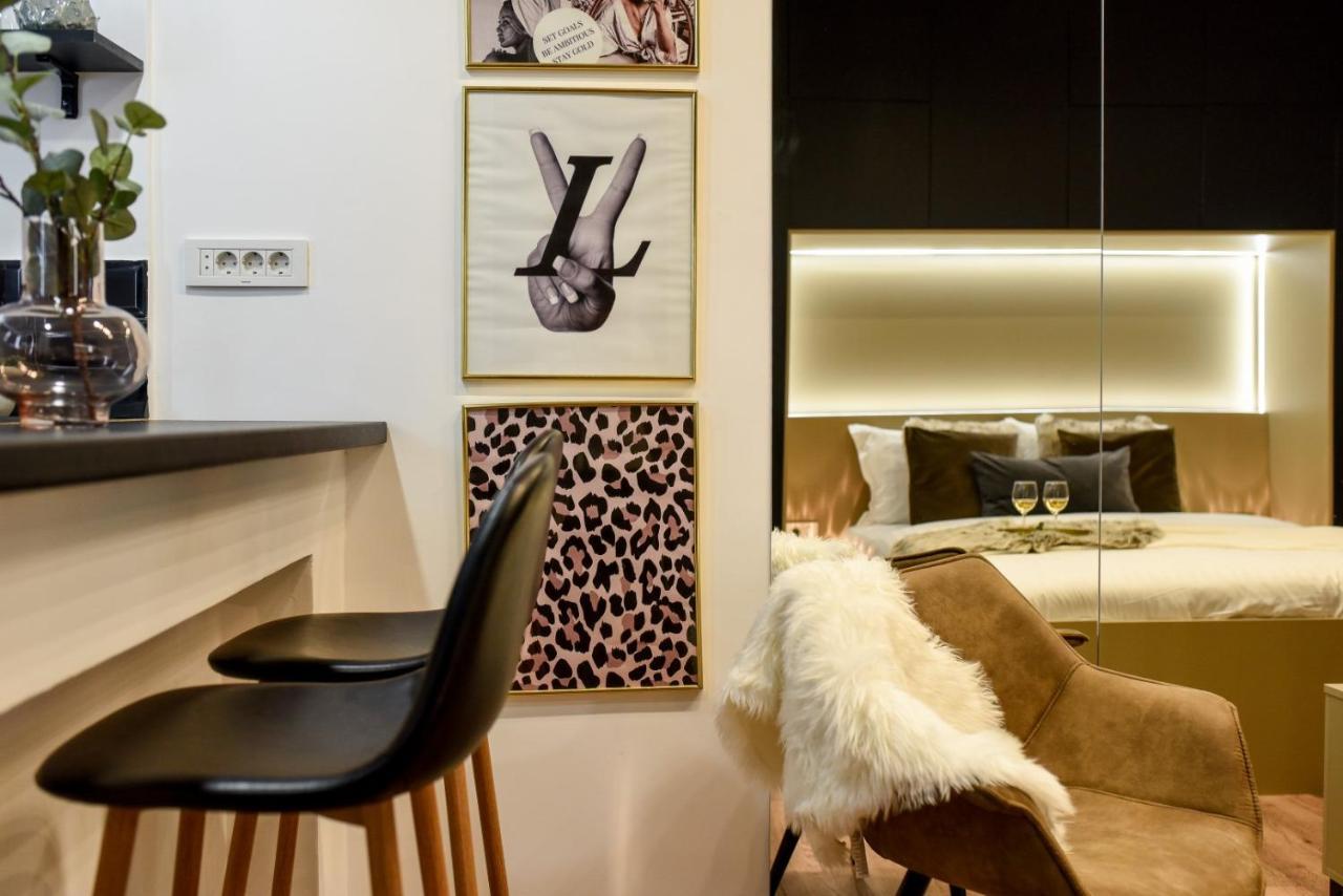Calea Victoriei Modern - Escape In The Center Apartment