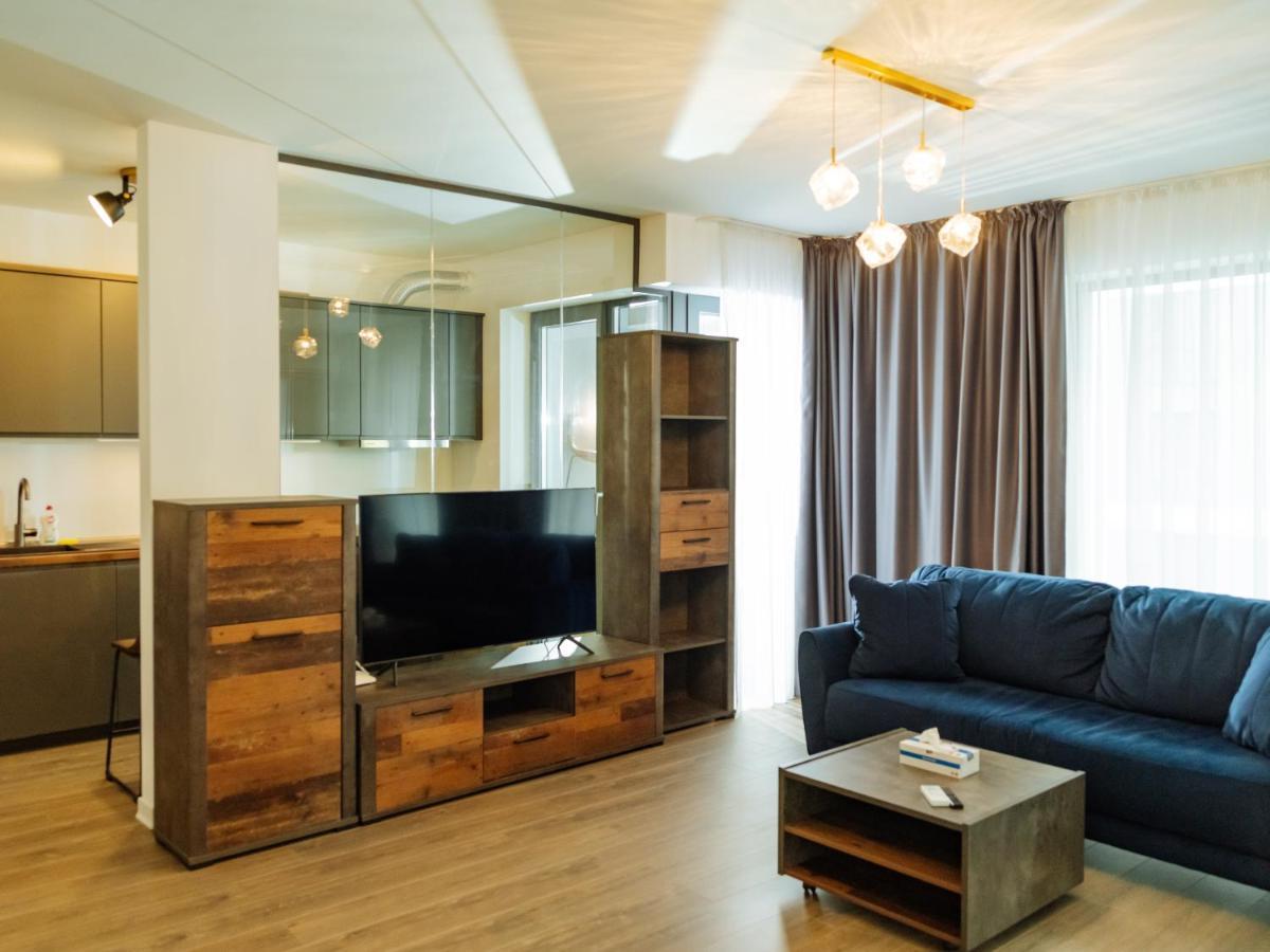 Cloudview - Aviatiei, Private Underground Parking Apartment