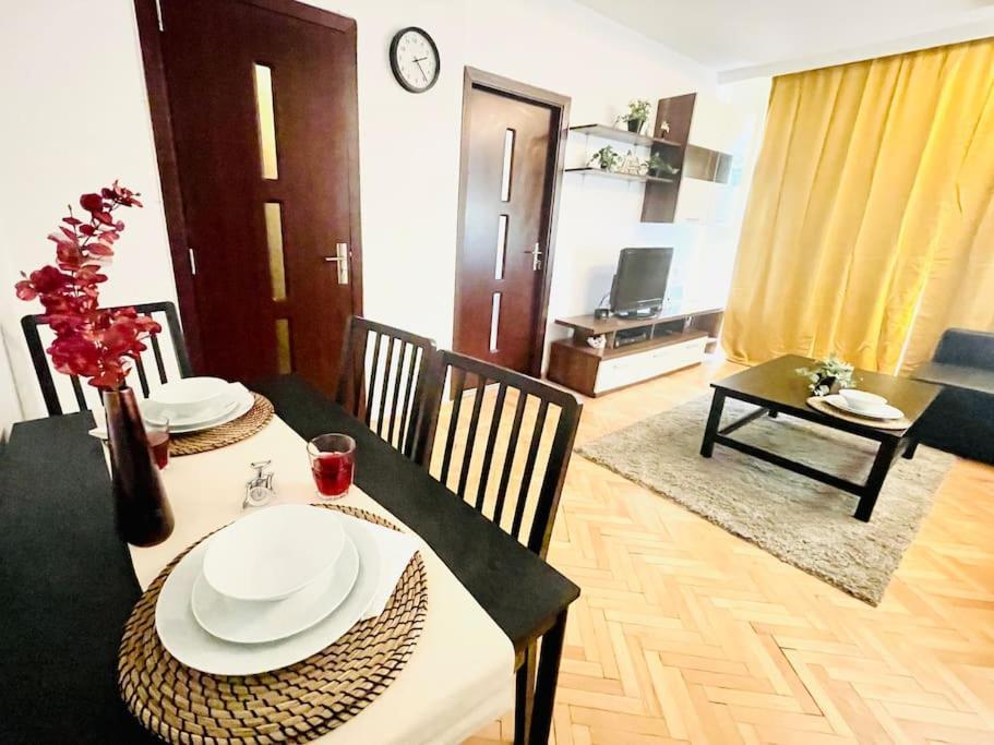 Apartment Cozy 1 Bedroom Flat, Ultracentral, Free Wifi *