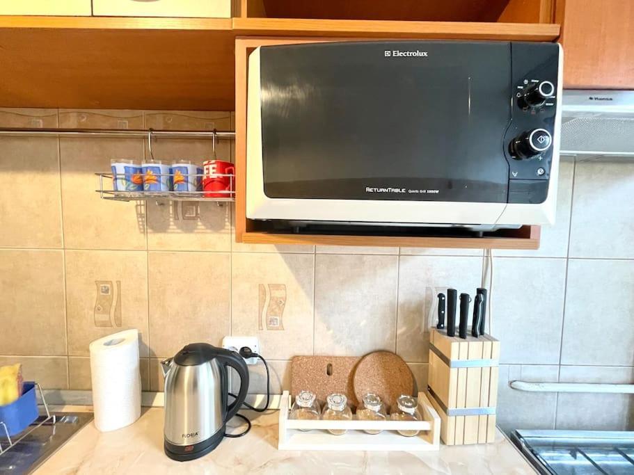 Cozy 1 Bedroom Flat, Ultracentral, Free Wifi Apartment *