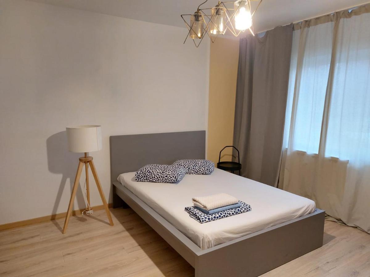 Apartamento Piata Victoriei Sanador Studio Apartment *