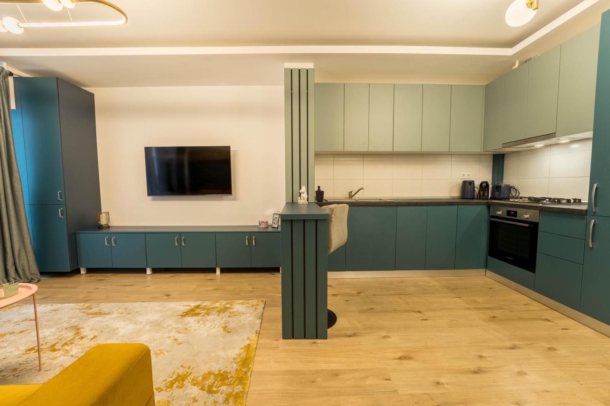 Apartment Blue Spot - Chic Pipera Getaway With Balcony *