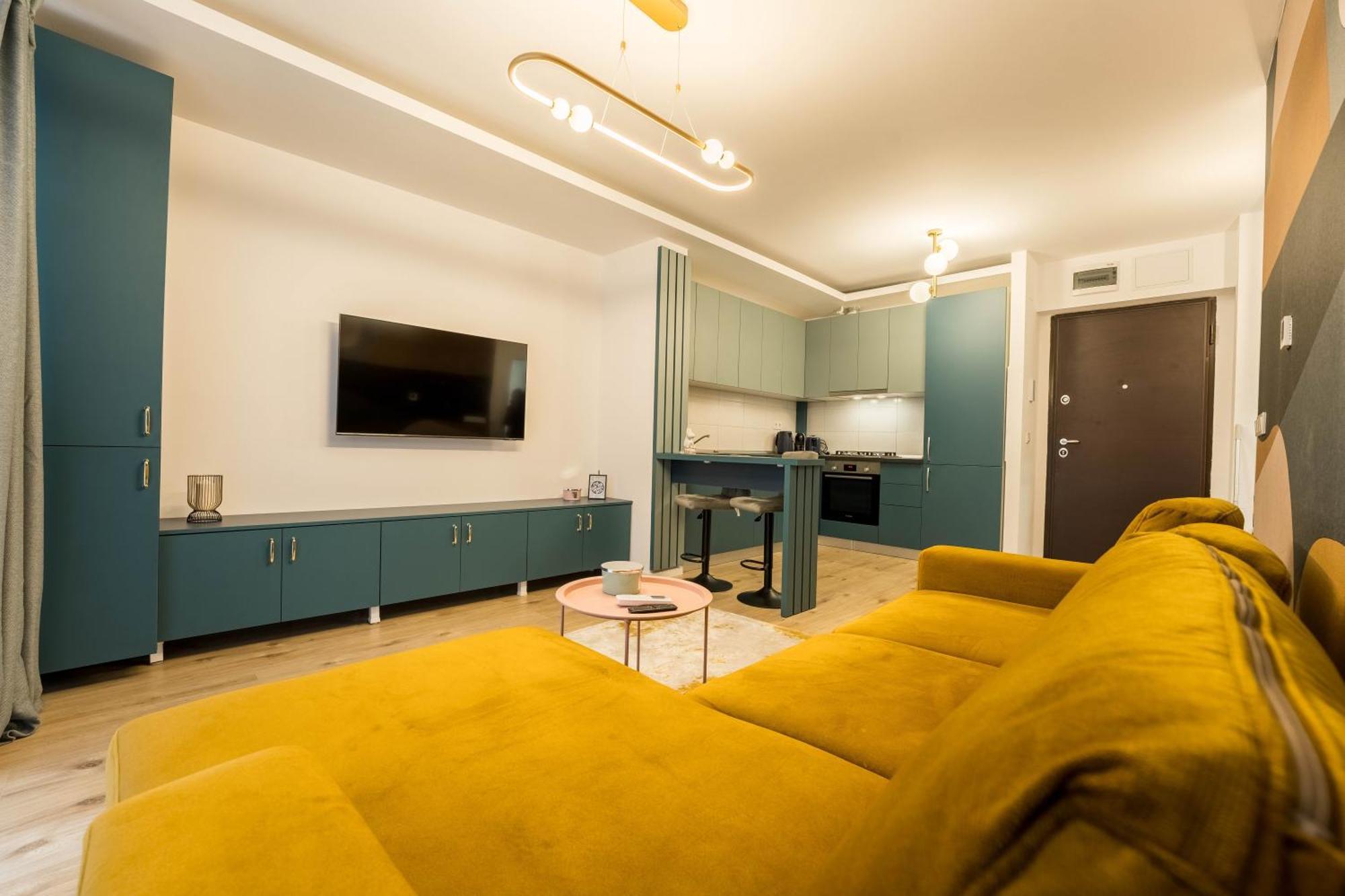 Blue Spot - Chic Pipera Getaway With Balcony *
