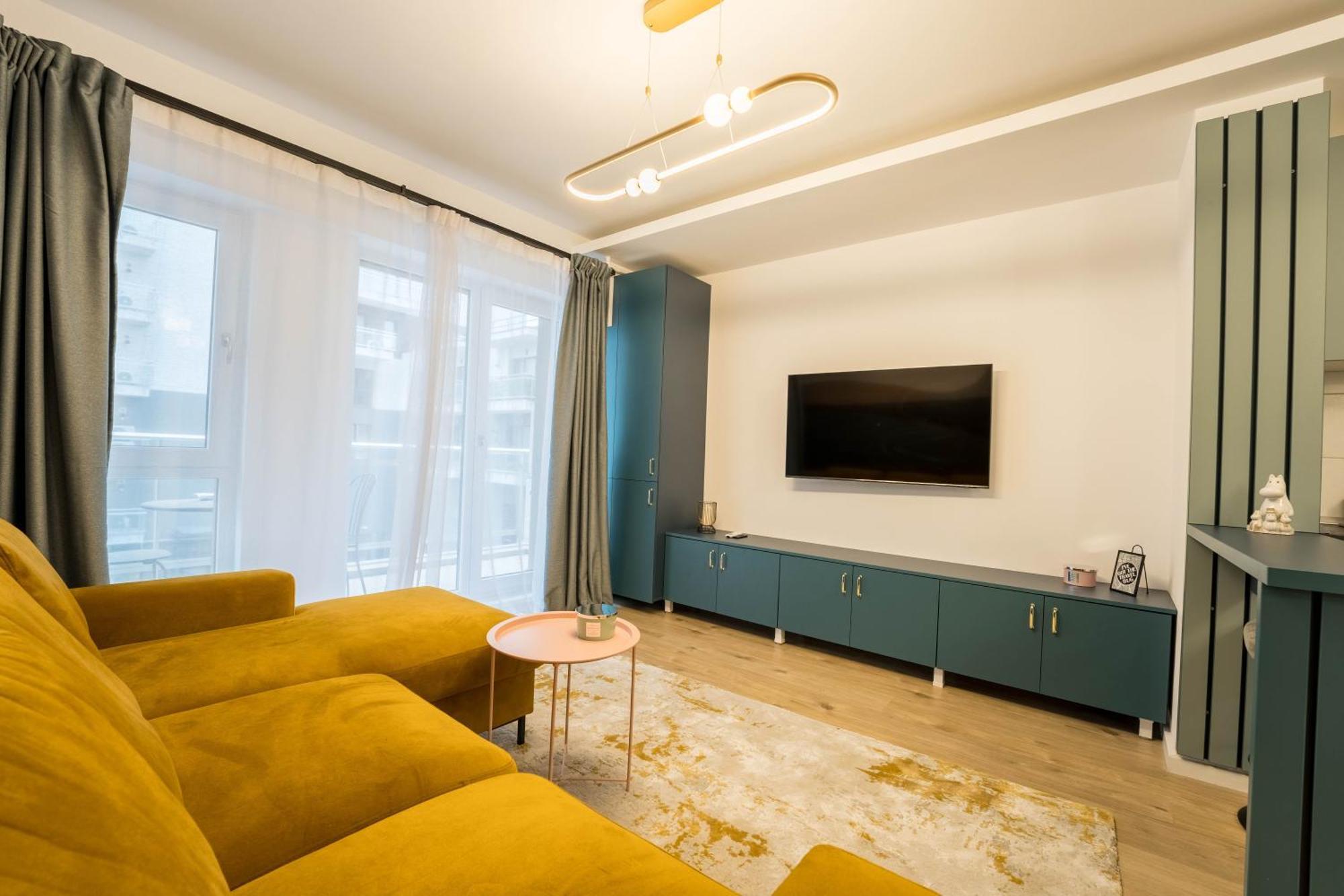Blue Spot - Chic Pipera Getaway With Balcony