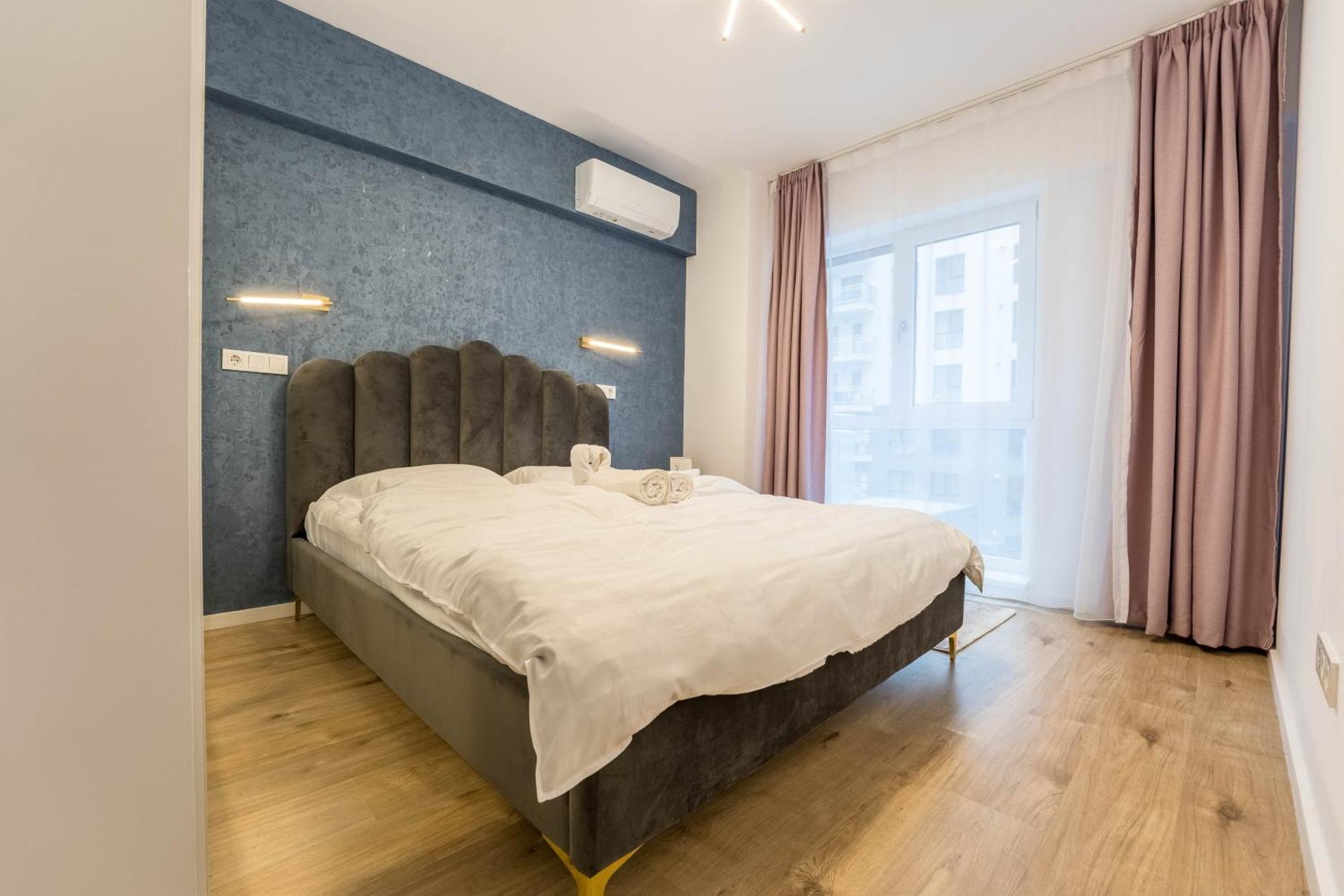 Blue Spot - Chic Pipera Getaway With Balcony Apartment Bucharest