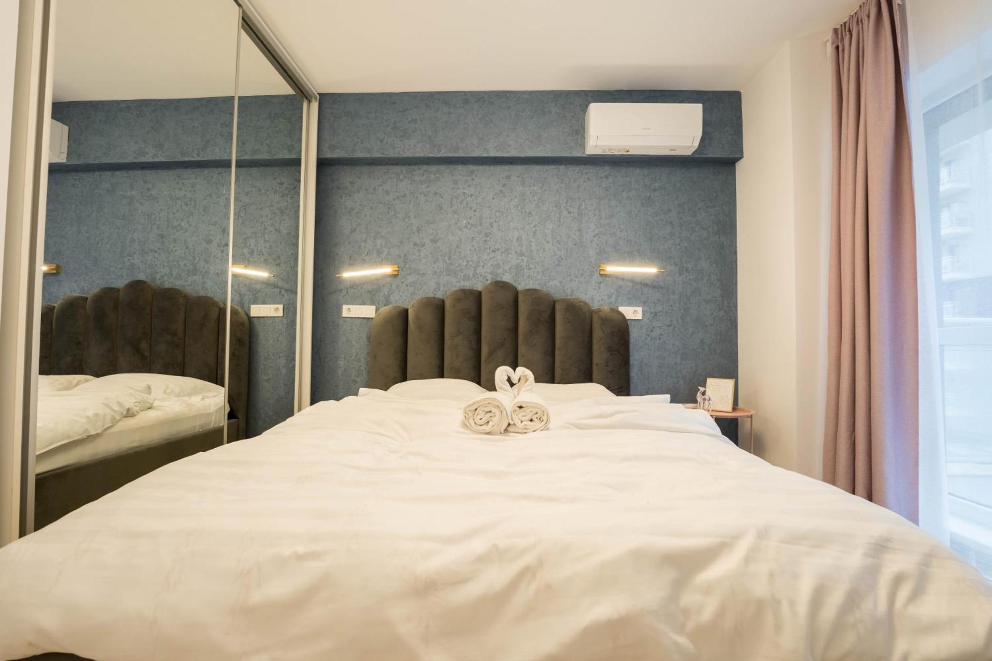 Blue Spot - Chic Pipera Getaway With Balcony Apartment