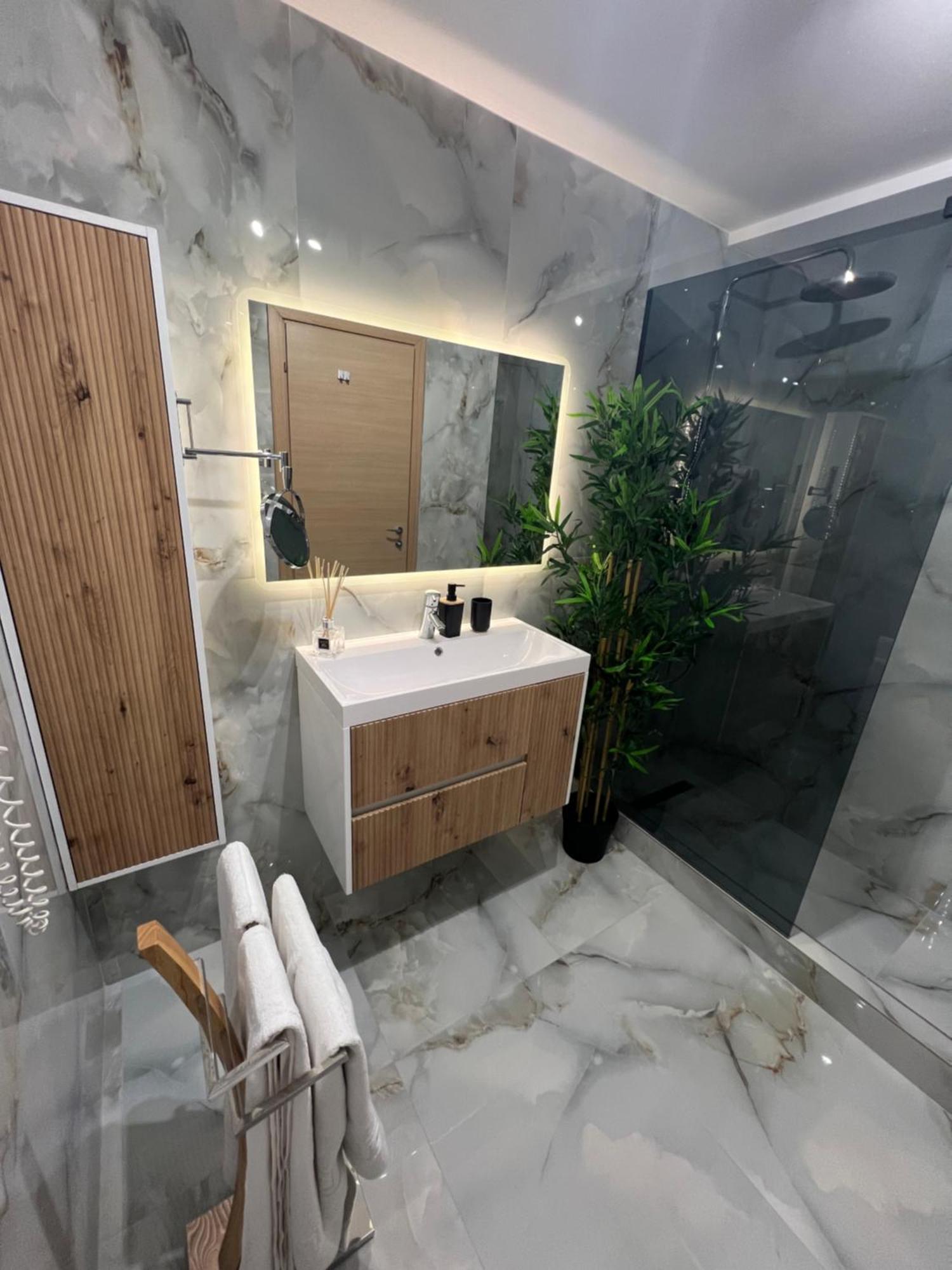 Lagoon 706 Apartment Bucharest