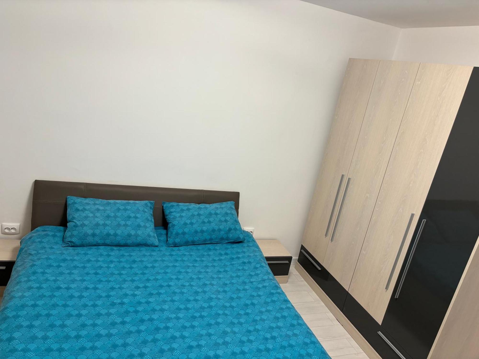 3 Decomandat Apartamento
