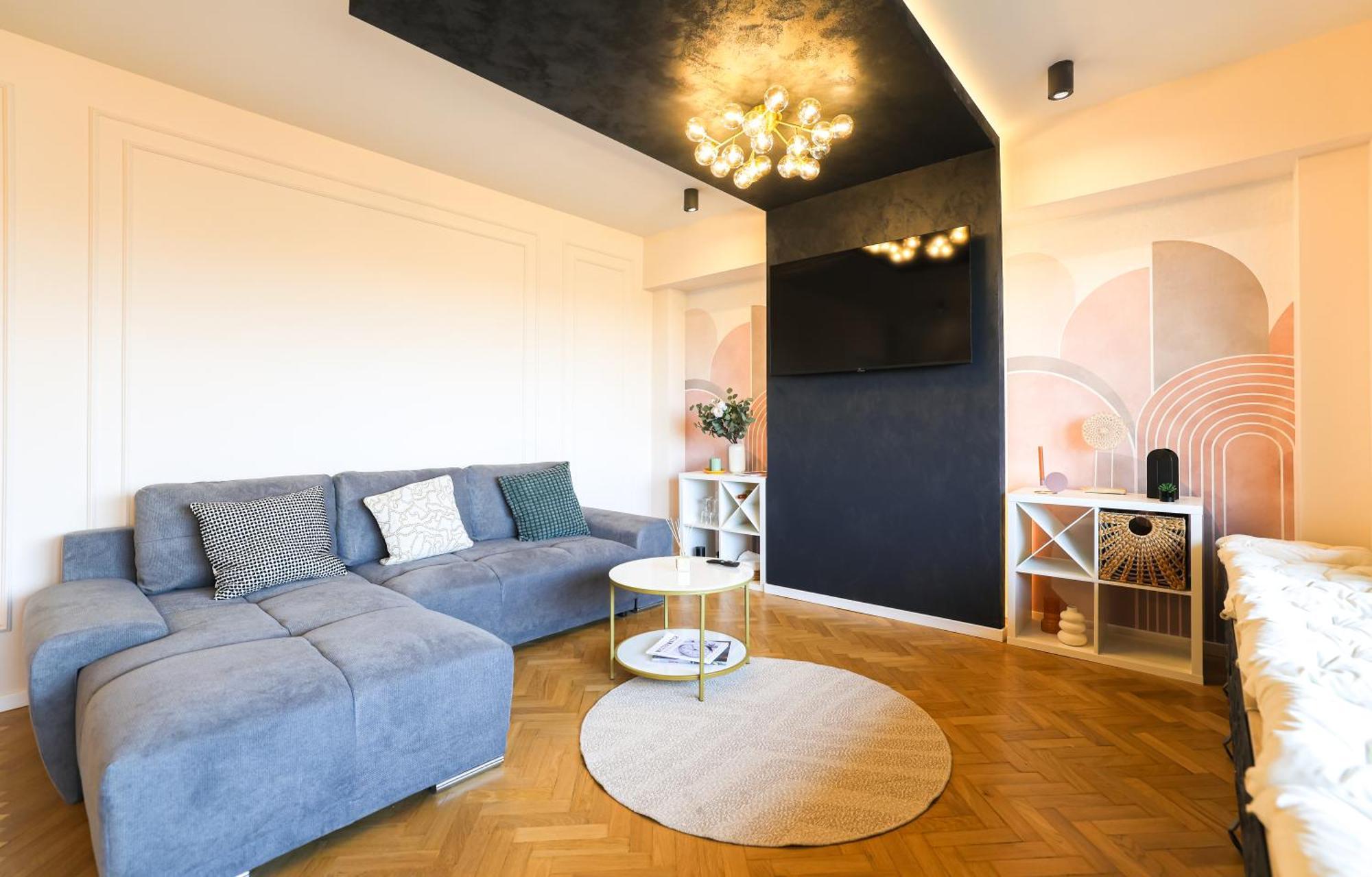 Royal Park With Wide Park View Terrace Apartment