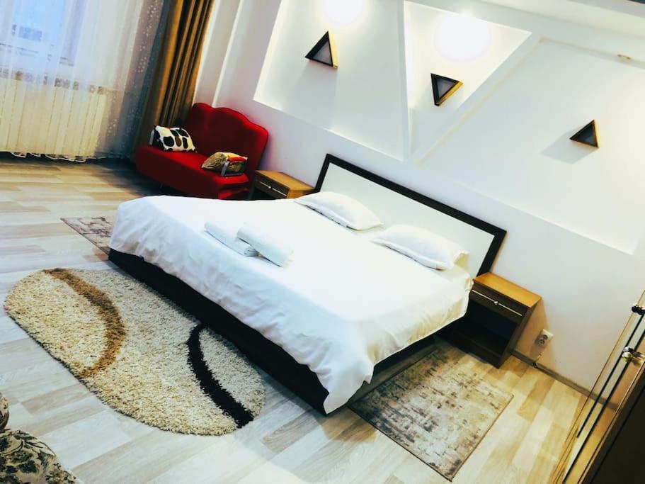 Unirii Central W/balcony * Bucharest