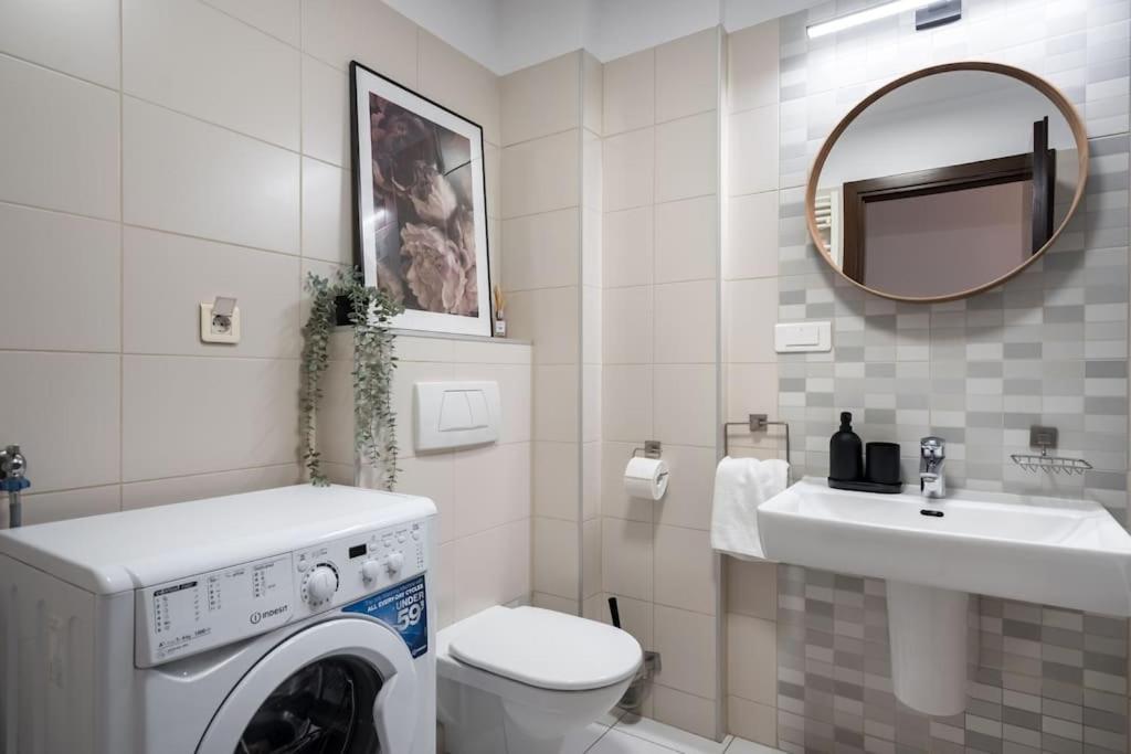 Vivando - Bright 1br - View Balcony - Parking * Bucharest