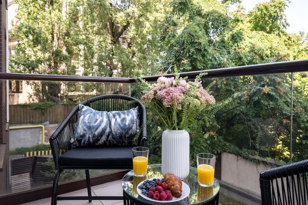 Vivando - Bright 1br - View Balcony - Parking * Bucharest
