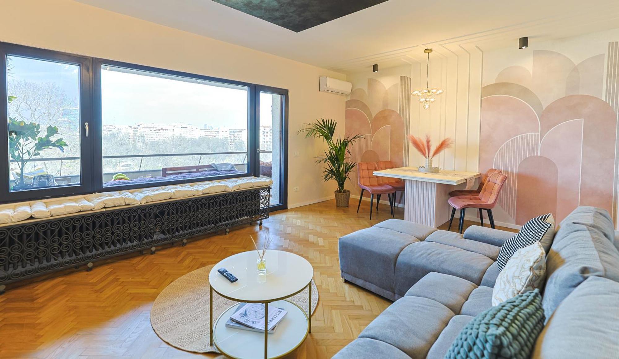 Apartment Royal Park With Wide Park View Terrace *