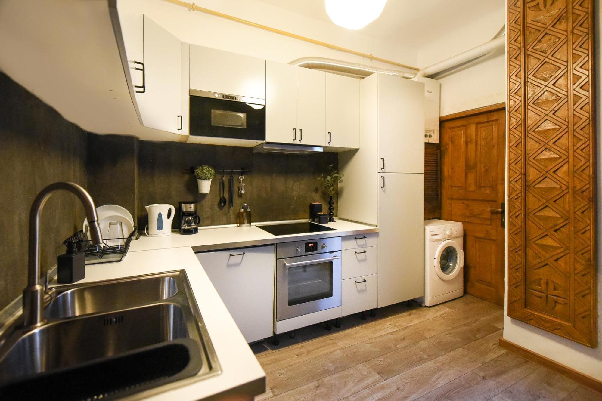 Apartment Brancovenian Wonder - 3br Near Cismigiu Park