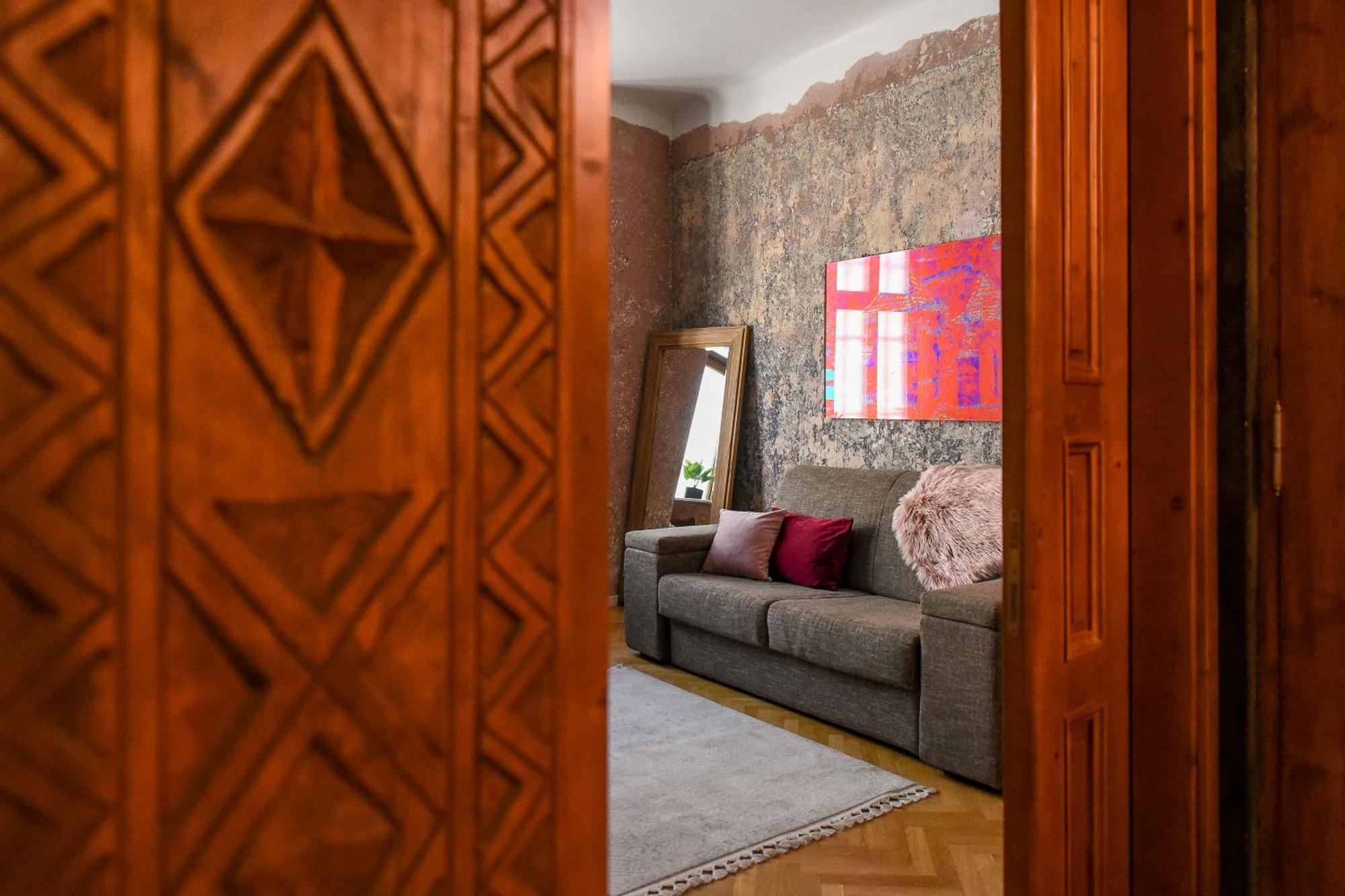 Brancovenian Wonder - 3br Near Cismigiu Park Apartment Bucharest