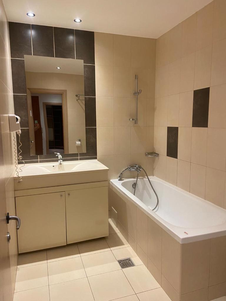 Aparthotel Rin Grand Residence 4* Bucharest