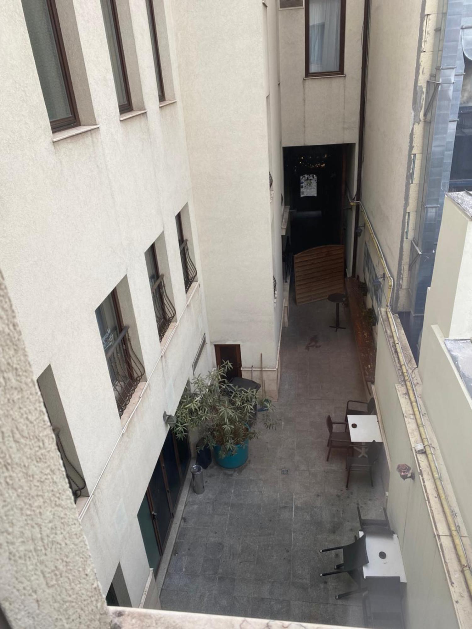 New Era Old Town Bucharest- Parking With Fee Nearby - Not At The !