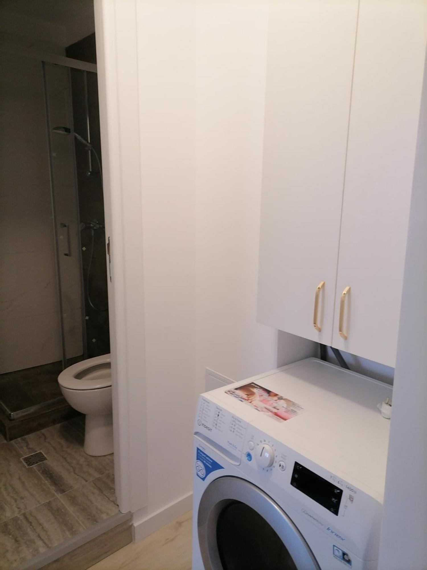 Luxury 4-rooms, 2-bathrooms, Obor Area Apartamento Bucareste