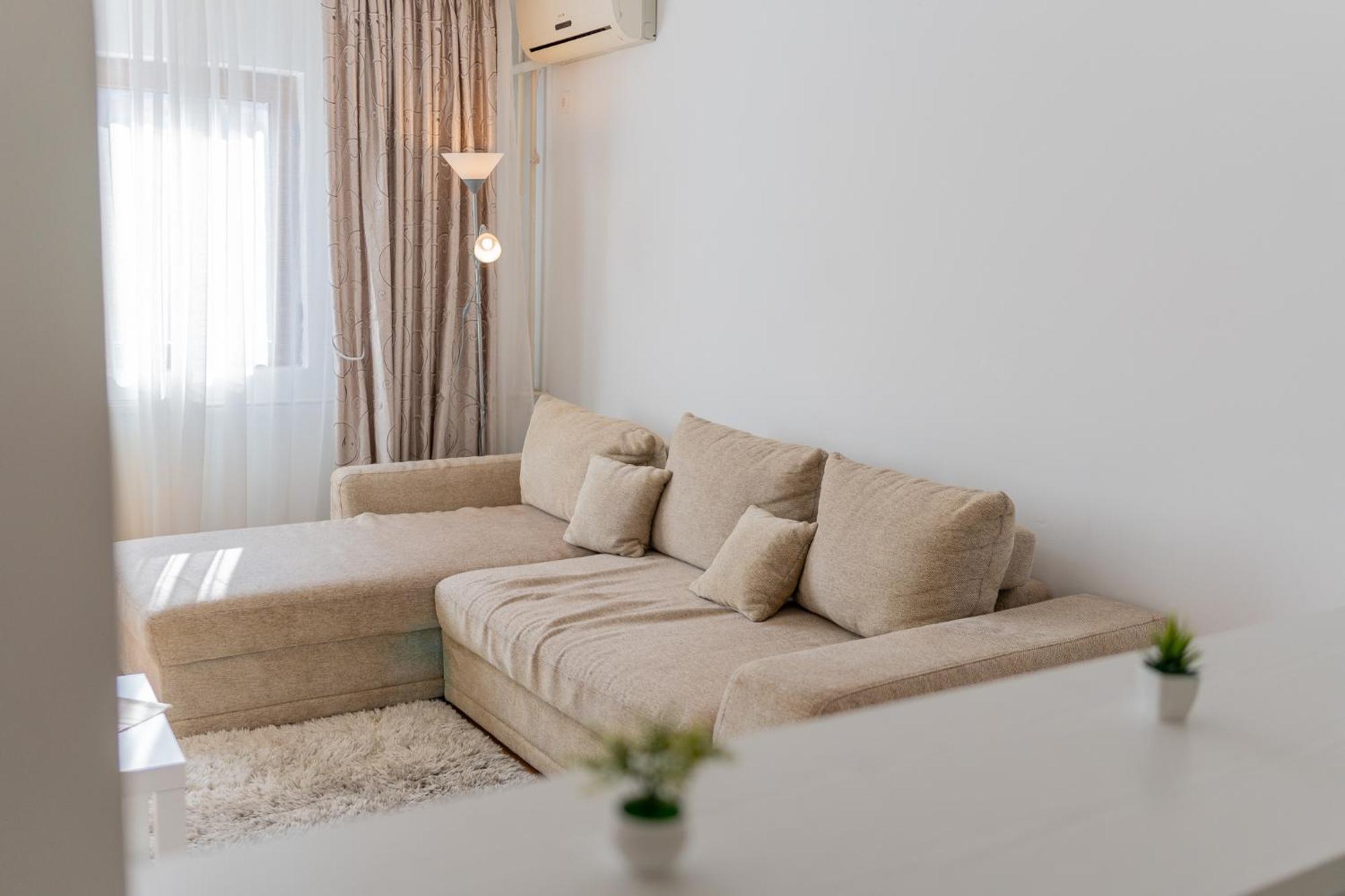 Renovated Gem Plumbuita Park Apartamento