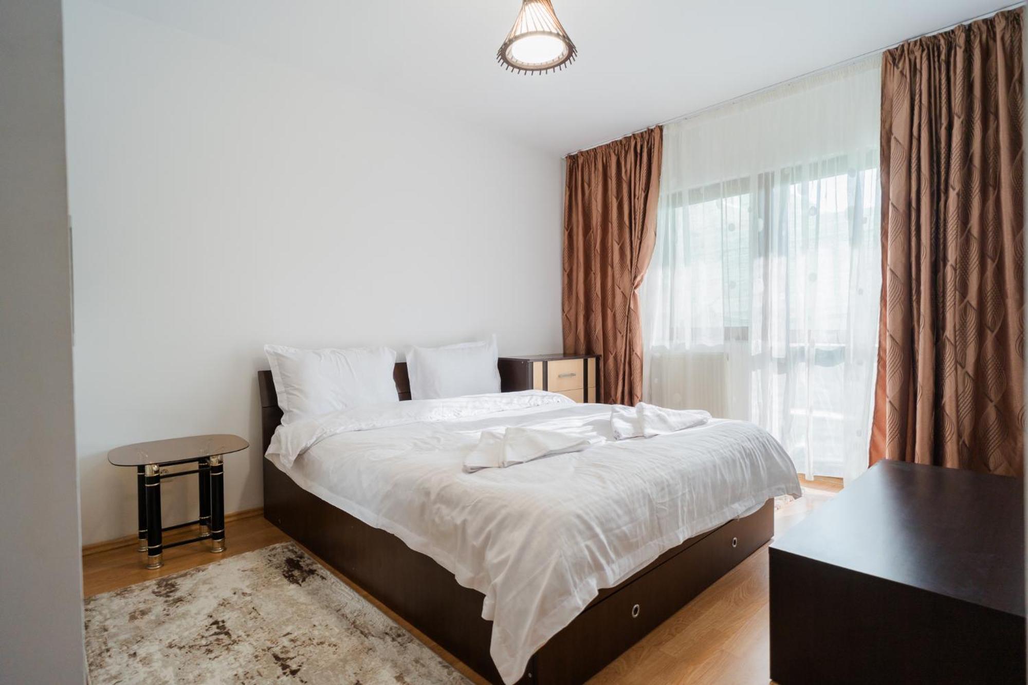 Renovated Gem Plumbuita Park Apartamento Bucareste