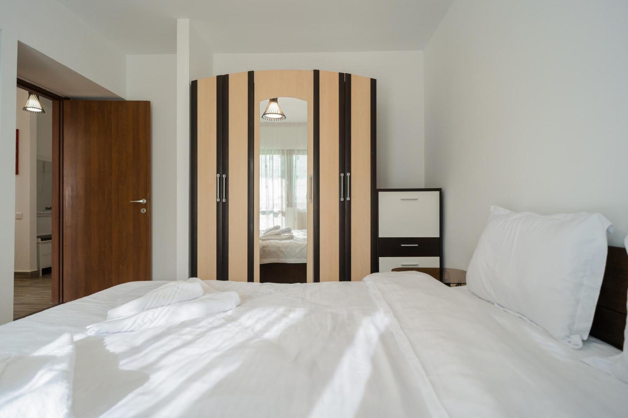 Renovated Gem Plumbuita Park Apartamento Bucareste