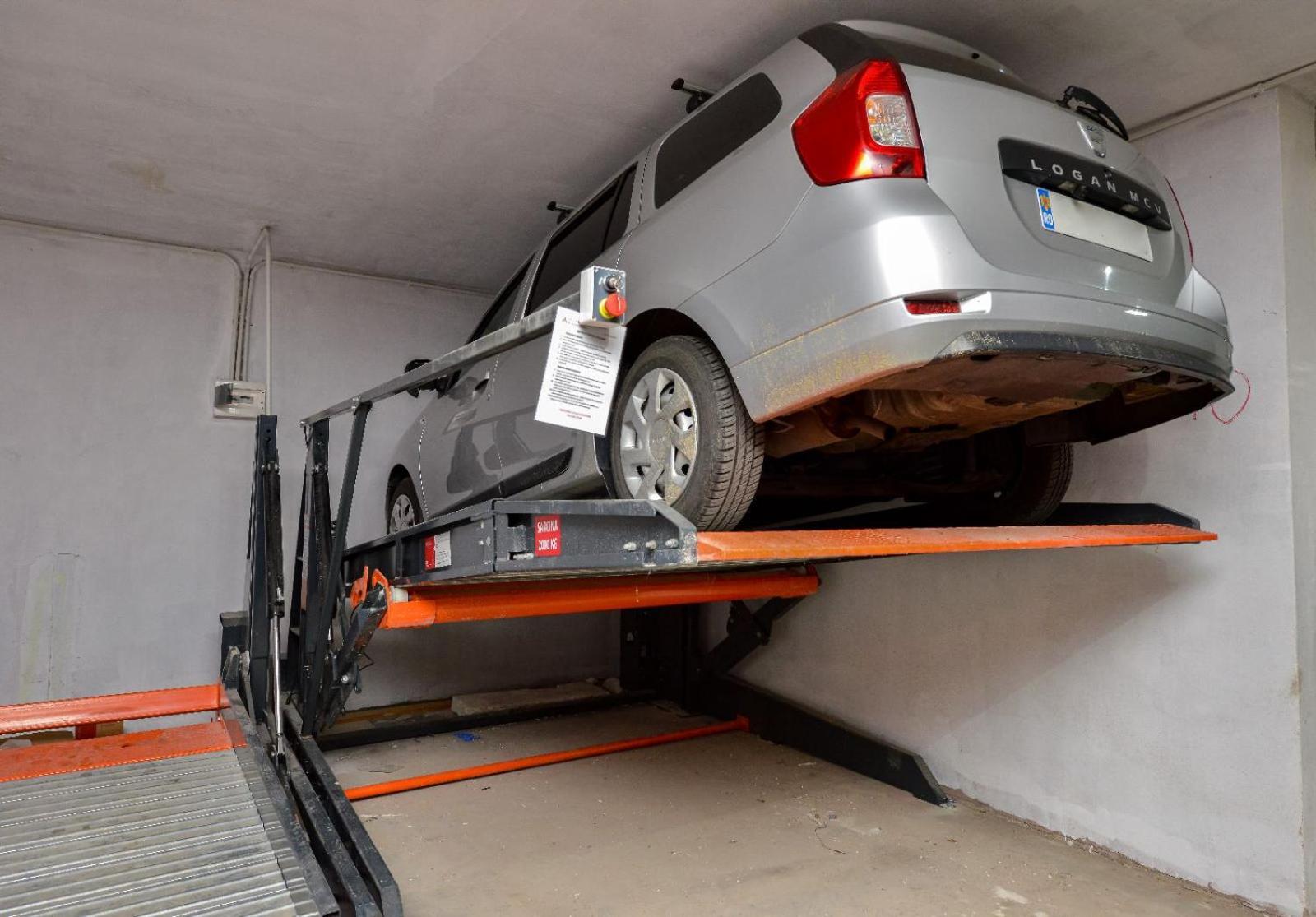 - Private Parking Apartament Bucureşti