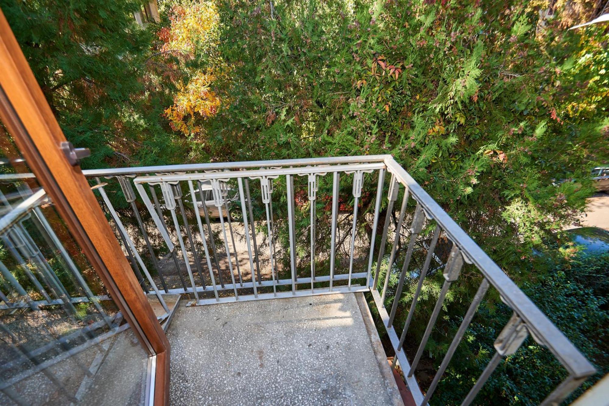 Chic - Free Netflix, Coffee & Water Included Apartment Bucharest