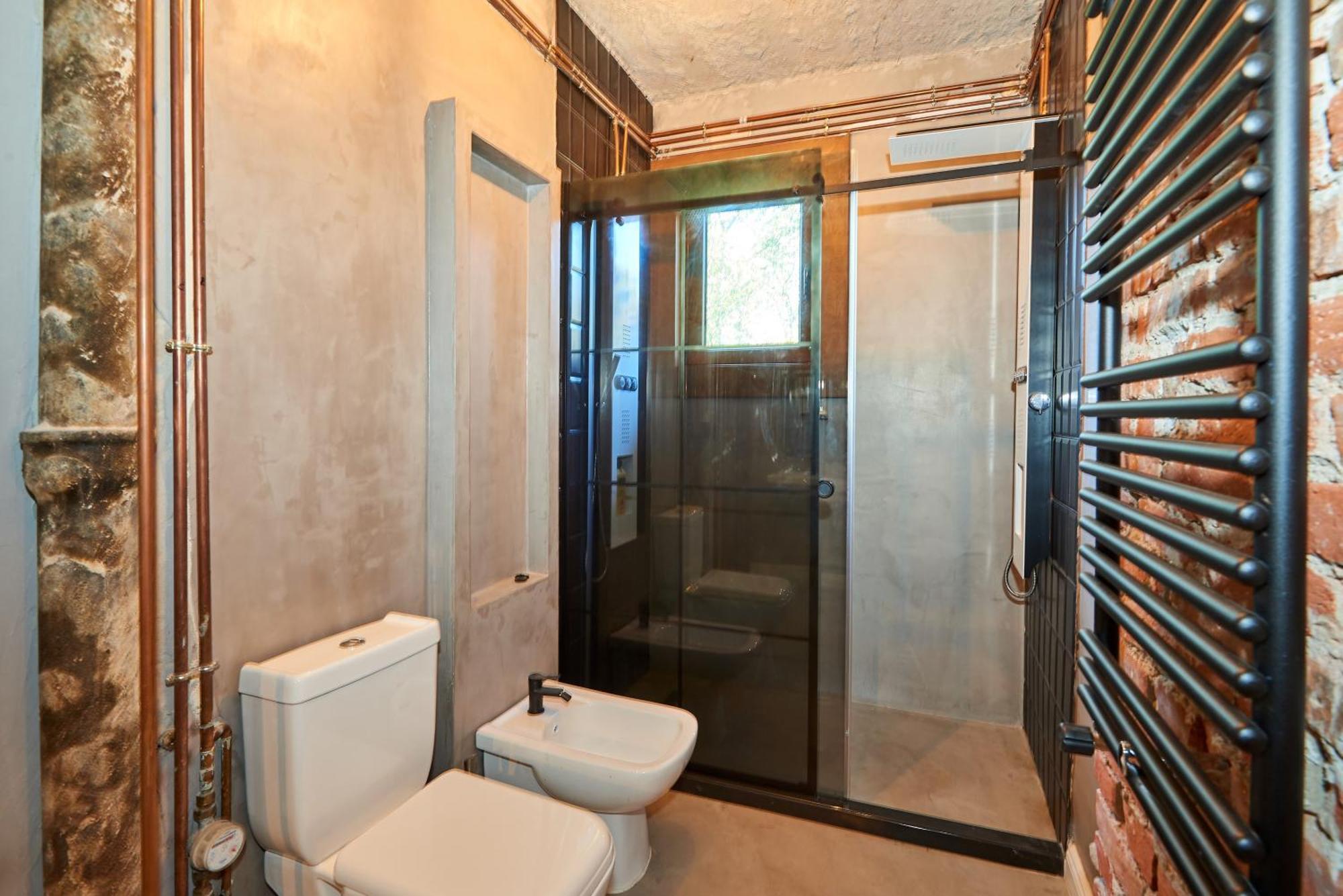 Chic - Free Netflix, Coffee & Water Included Apartment Bucharest