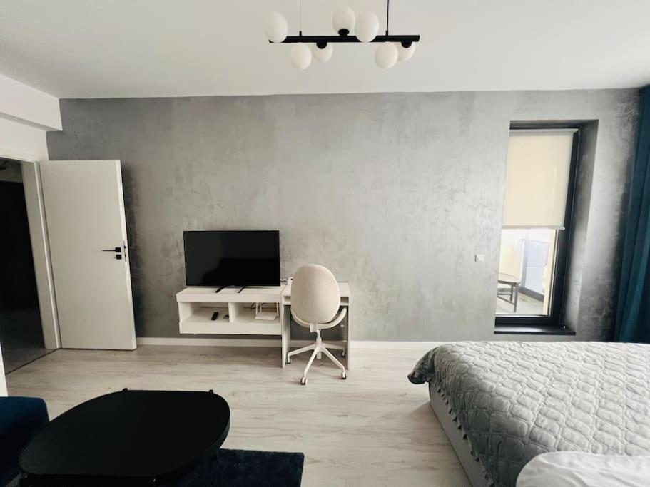 Stylish Urban Studio, Sky Garden *