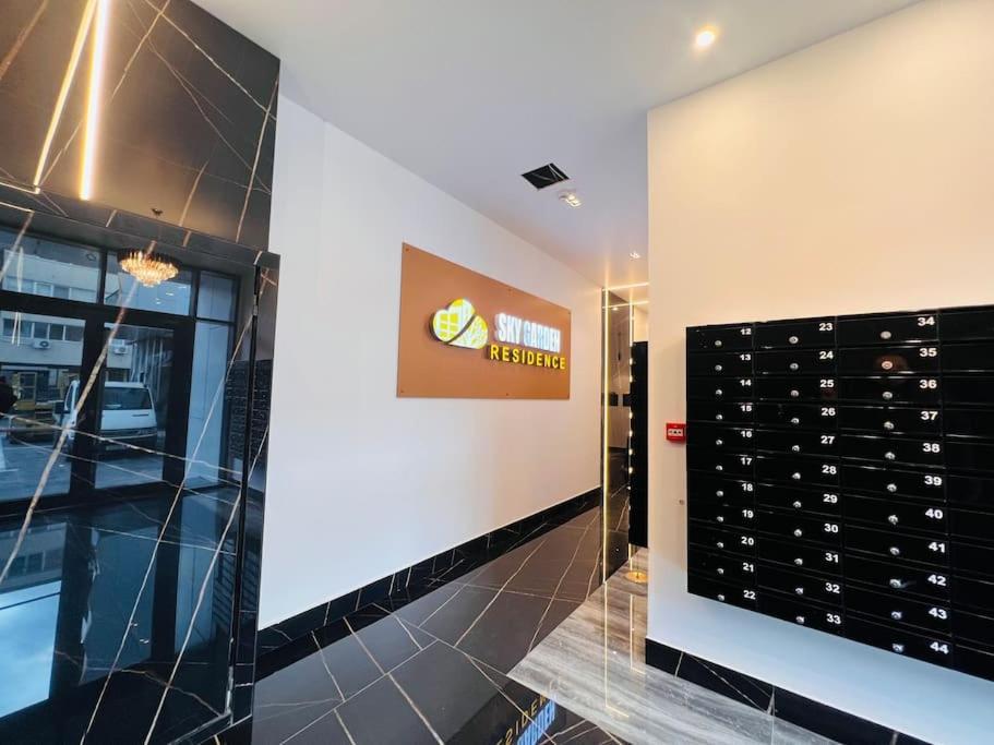 Stylish Urban Studio, Sky Garden * Bucharest