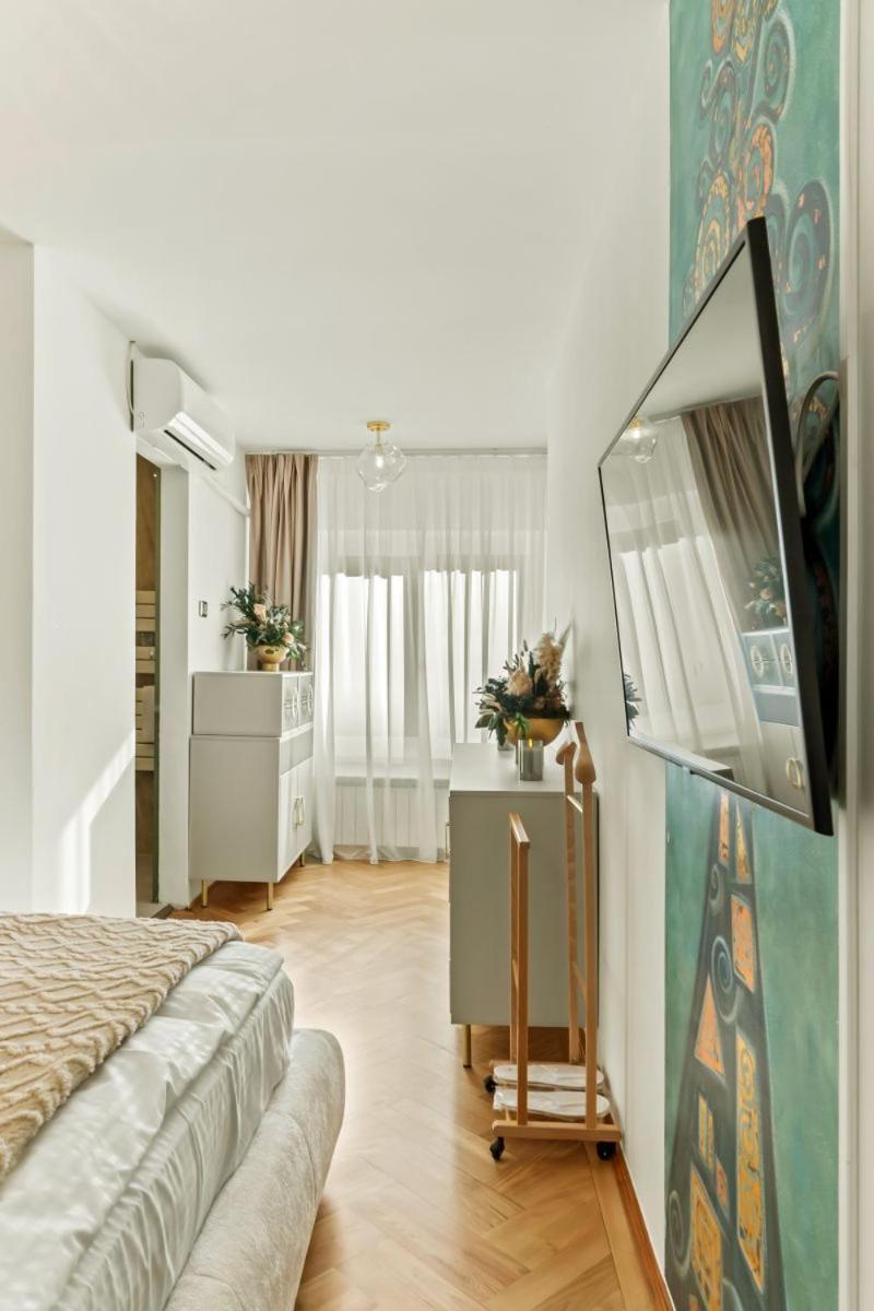 Casa De Povesti - Calea Victoriei Apartament Bucureşti