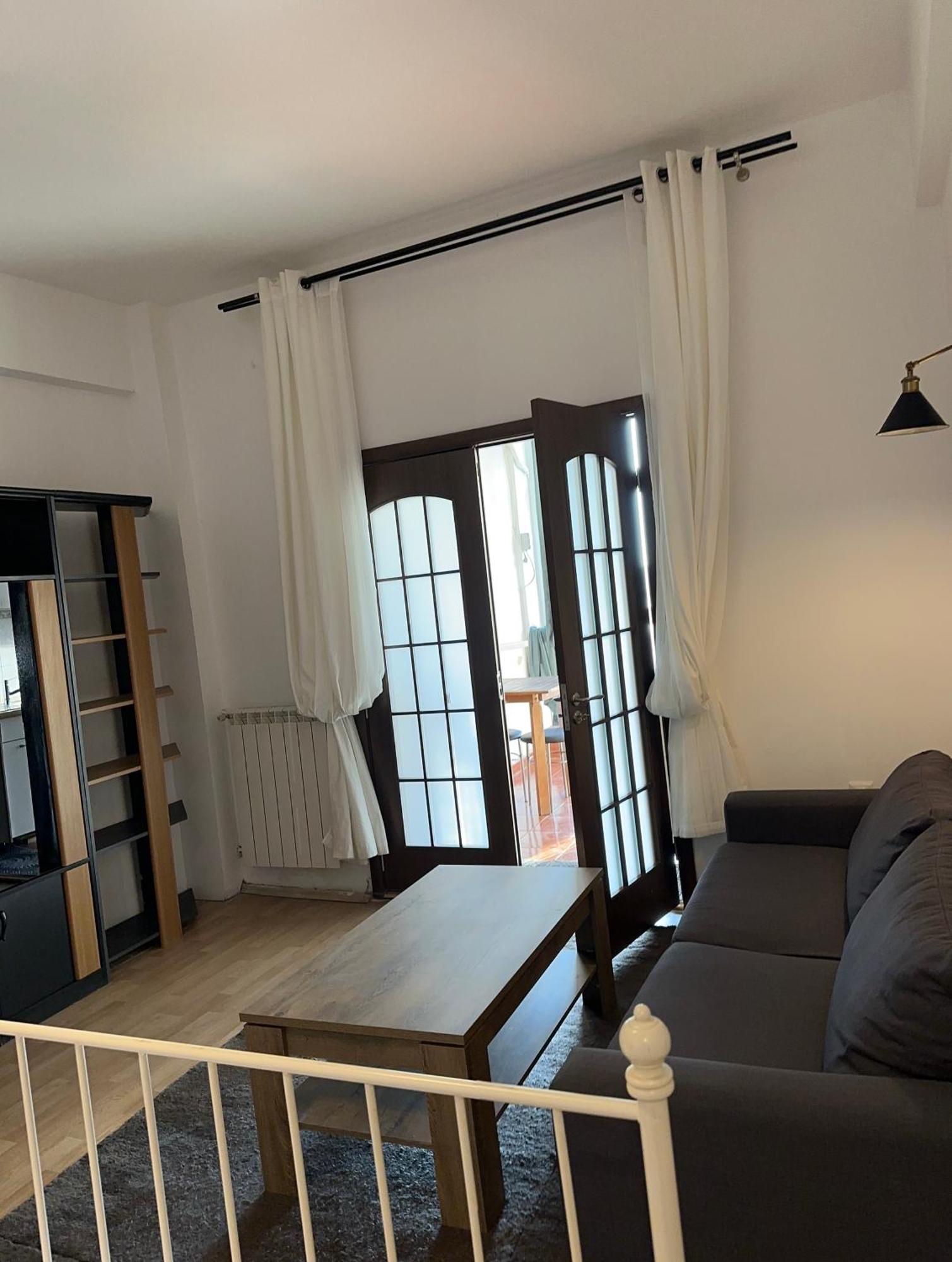 Apartment Downtown Calea Victoriei Bucharest