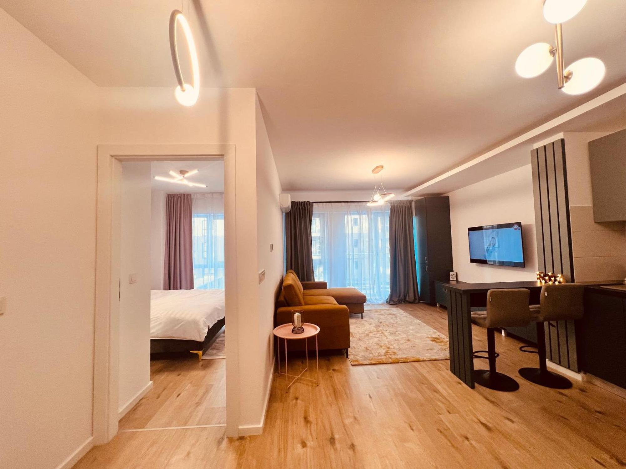 Apartment Blue Spot - Chic Pipera Getaway With Balcony