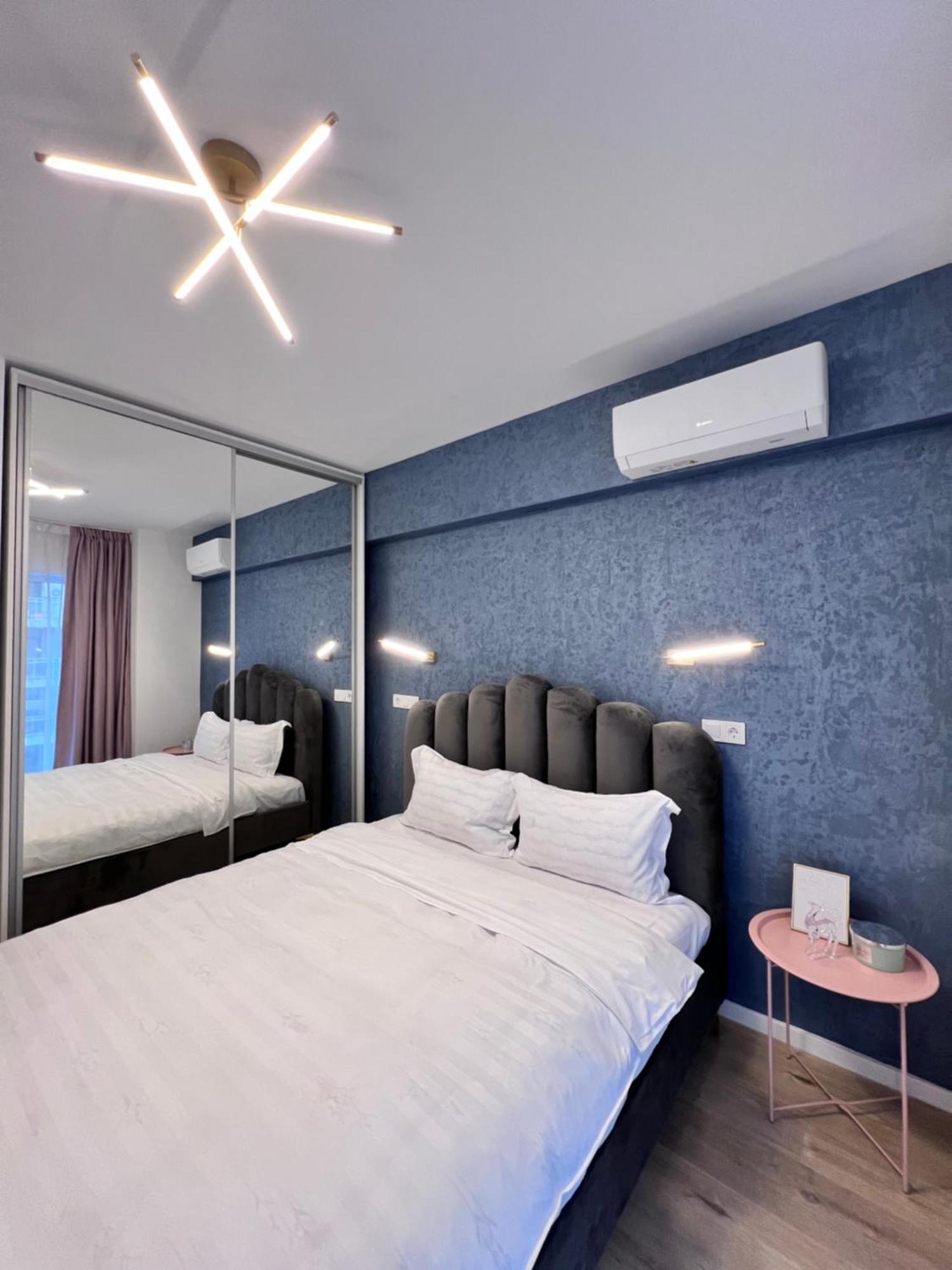 Blue Spot - Chic Pipera Getaway With Balcony Apartment Bucharest