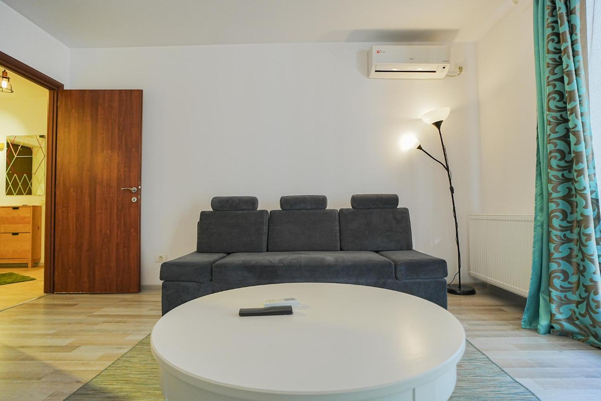 Apartment Hideaway Near Parliament Building