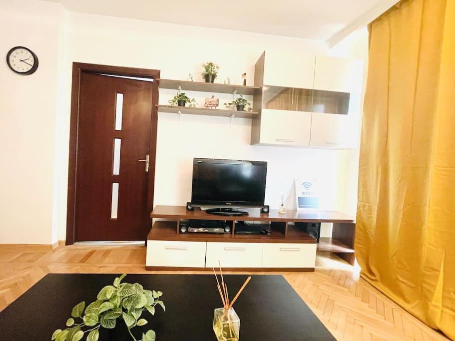 Apartment Cozy 1 Bedroom Flat, Ultracentral, Free Wifi