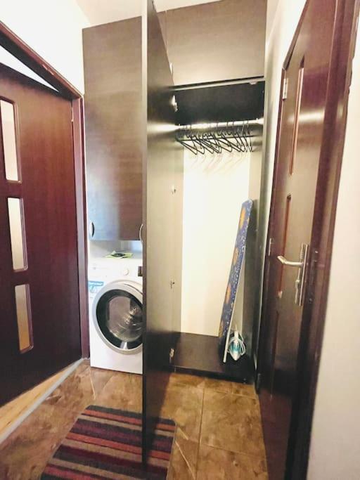 Cozy 1 Bedroom Flat, Ultracentral, Free Wifi Apartment Bucharest