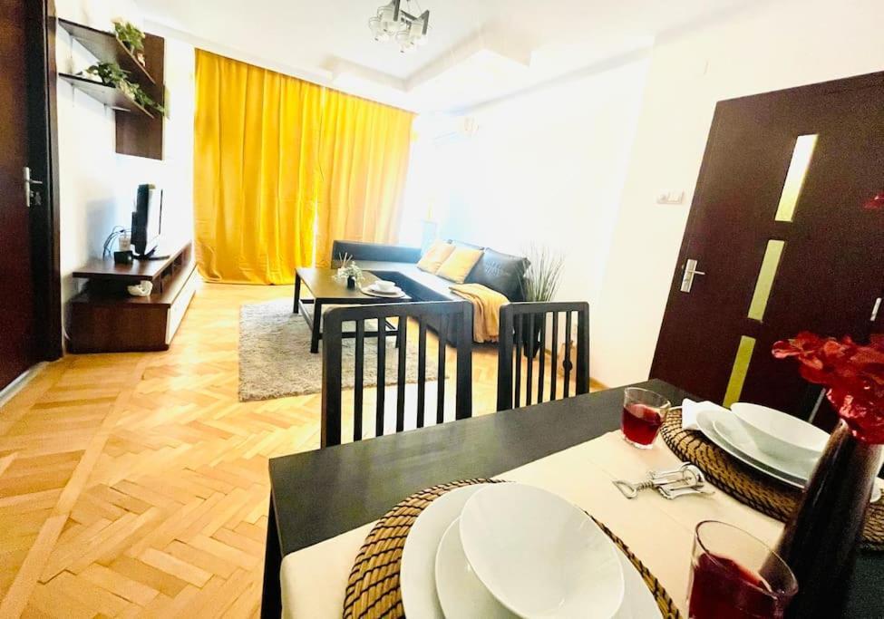 Cozy 1 Bedroom Flat, Ultracentral, Free Wifi Bucharest
