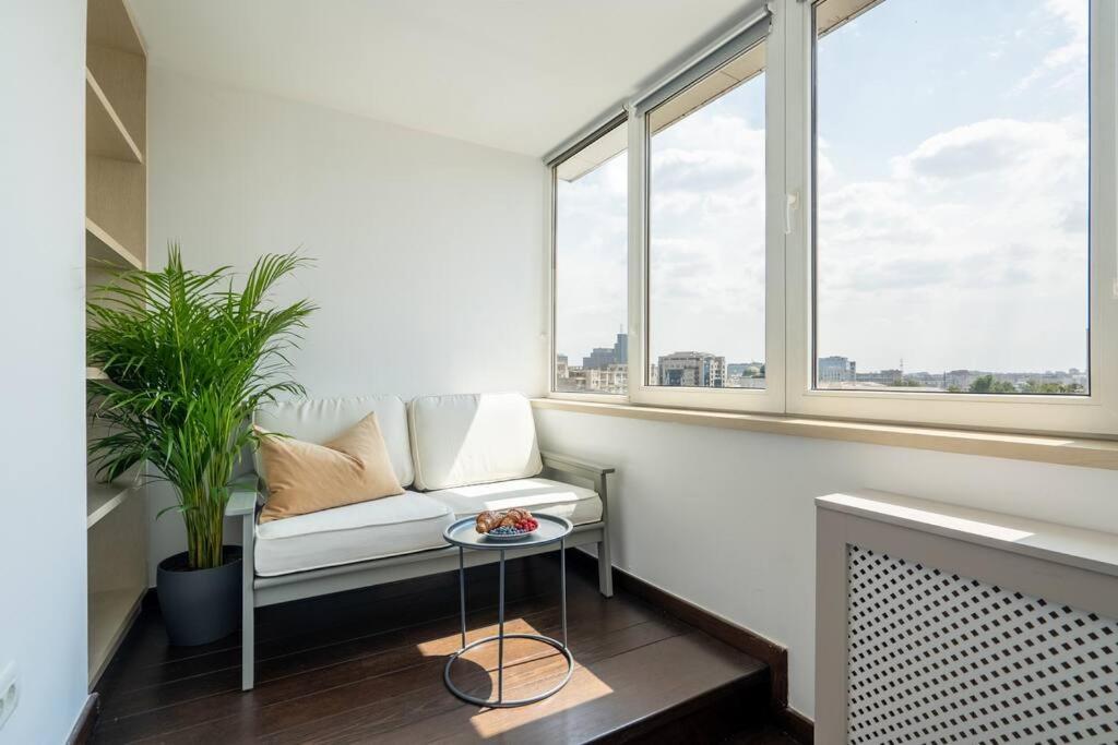 Apartment Superb Views 3br Duplex - 4 Balconies + Parking