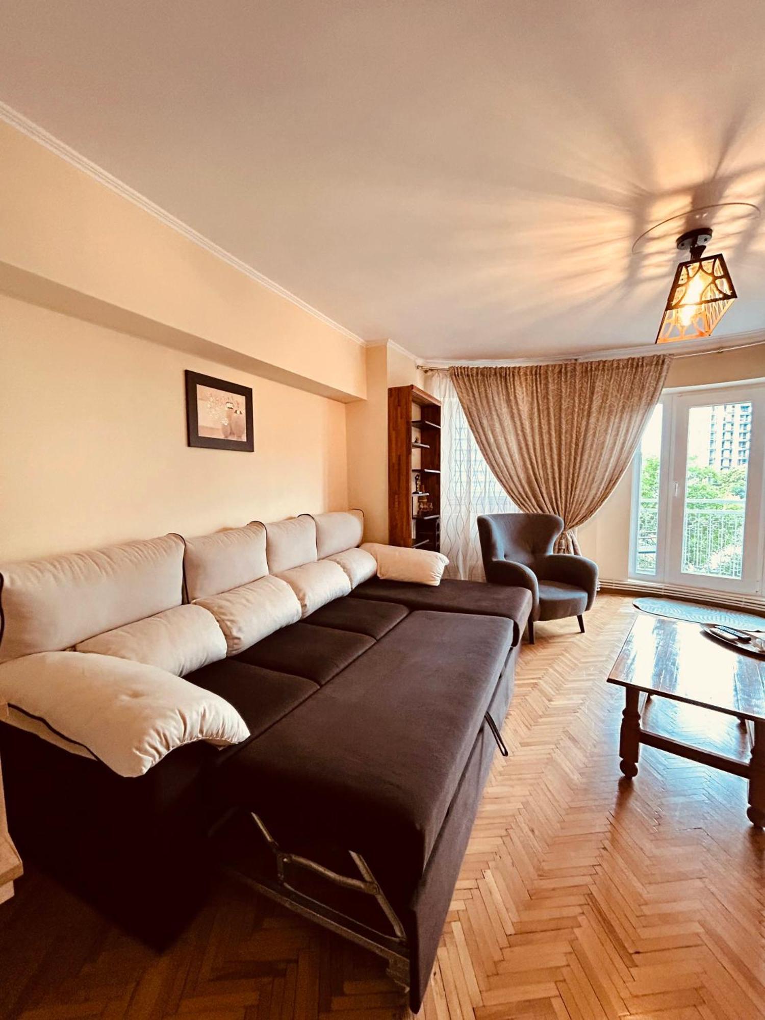 Palace Of Parliament Apartament Bucureşti