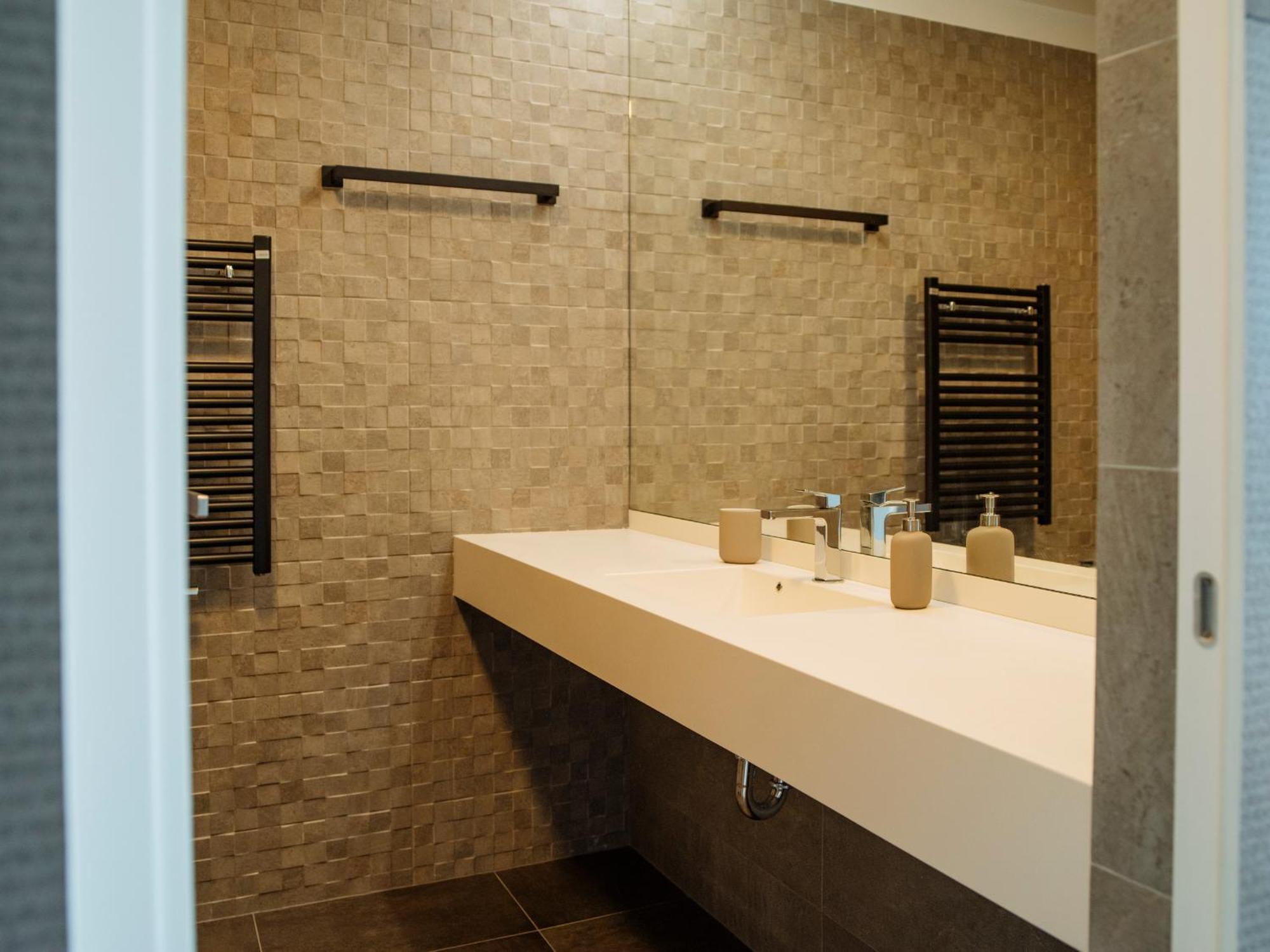 Apartment Luxury Living: Spectacular Views & Modern Elegance Bucharest